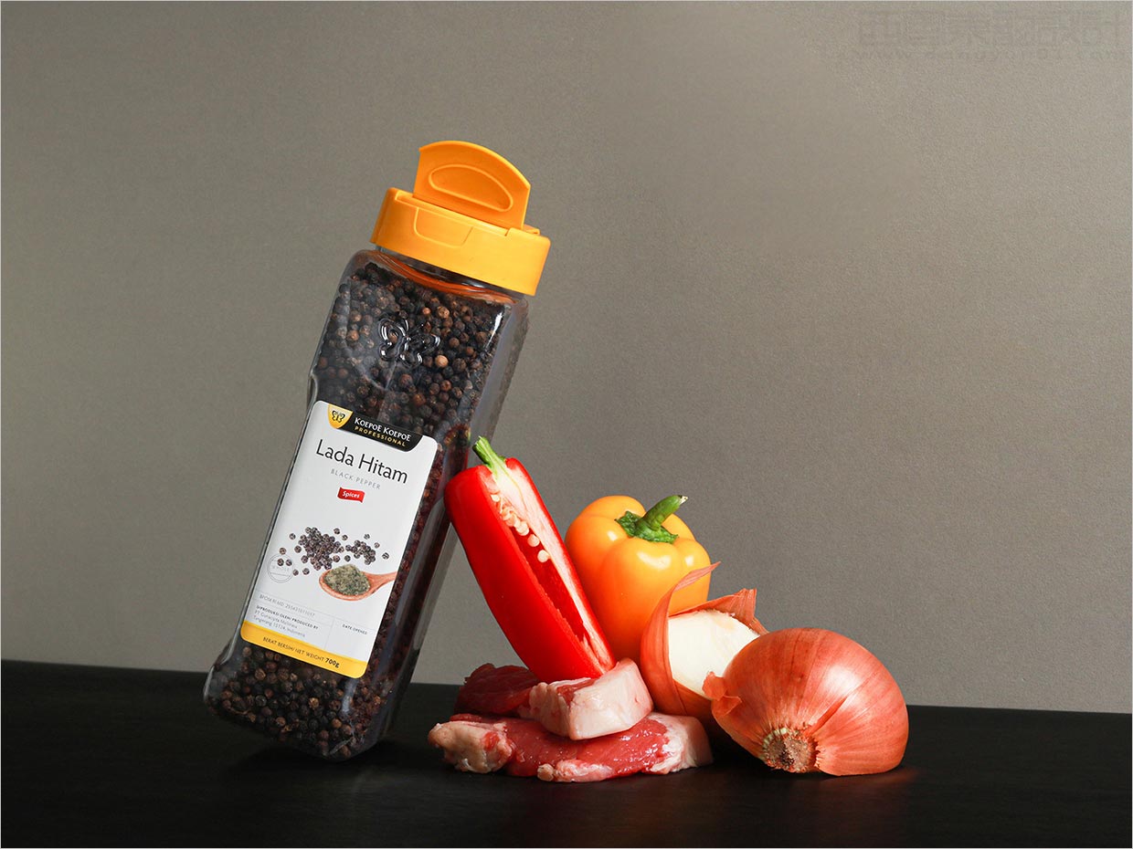 印度尼西亞Koepoe Koepoe花椒調(diào)味料瓶簽包裝設計